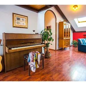 Riva Royal Lounge Split